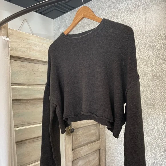 *NWT* Women's Crew Neck Loose Fit Long Sleeve Cropped Sweater - ONYX LARGE - Picture 10 of 10